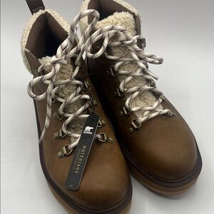 Sorel Tan Lace-up  Leather Boots with Cream Accents